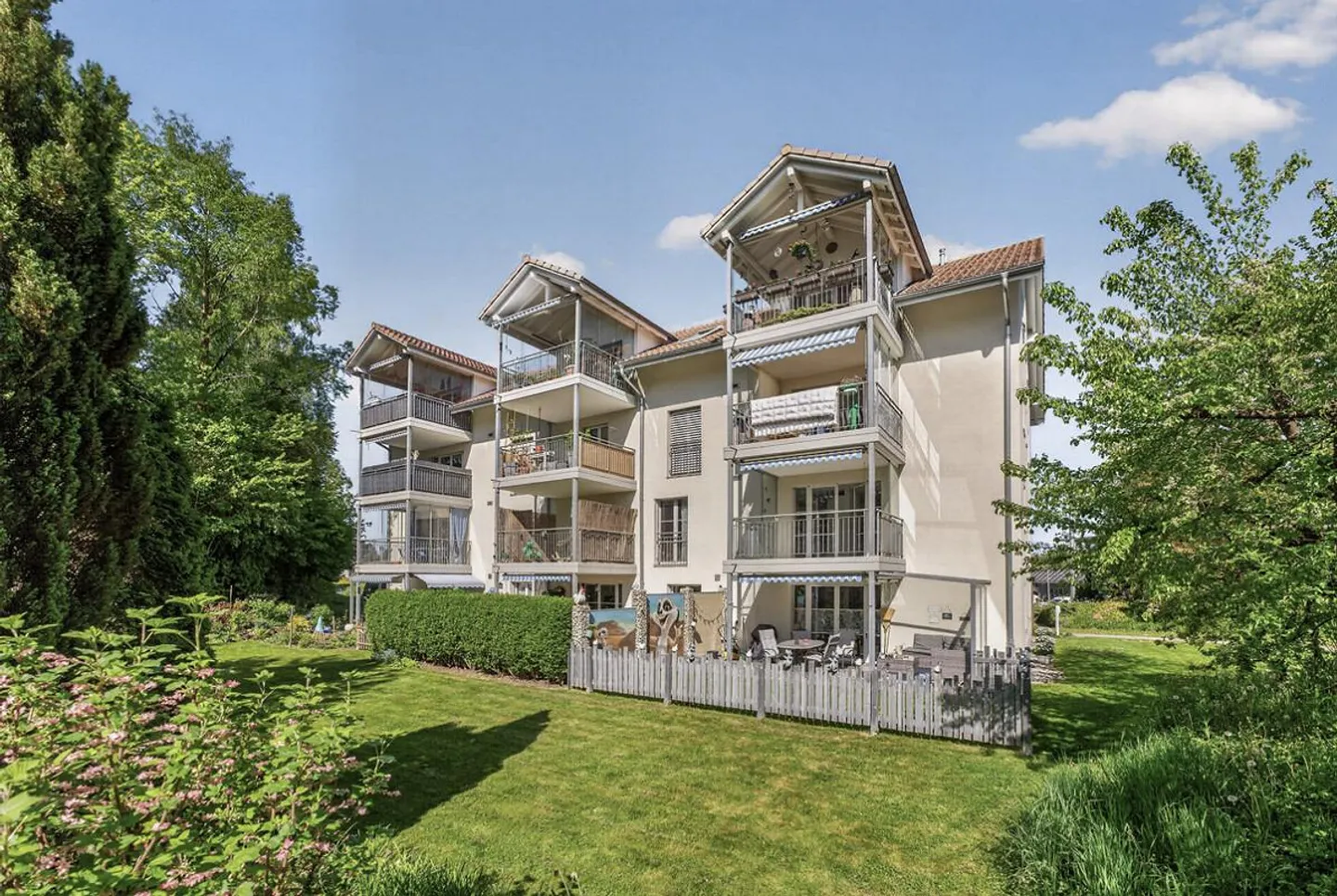 Modernes Familienapartment in Schüpfen - Foto 1 von 18