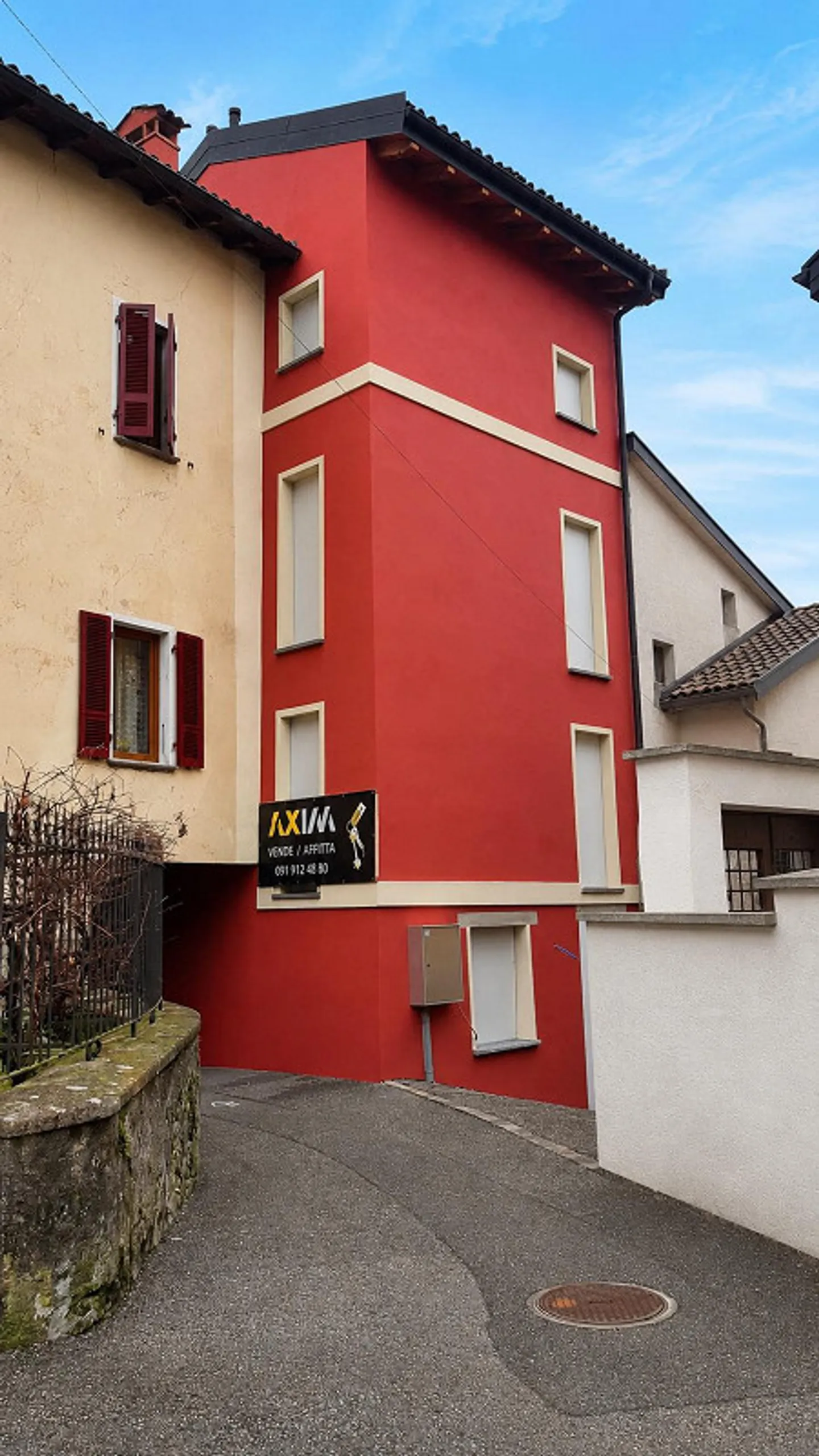 Charming rustic house in Sarone - Photo 1 of 3