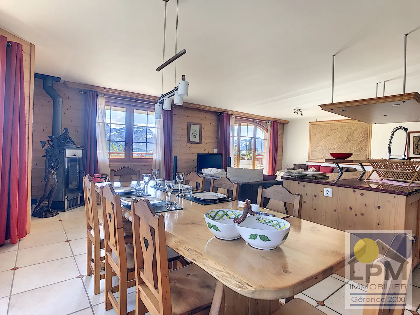 Appartement de Luxe avec Vue Époustouflante - Photo 6 sur 16