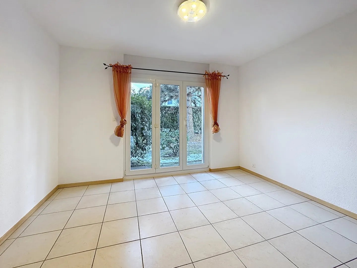 Spacious Family Villa with Sauna - Photo 15 of 26