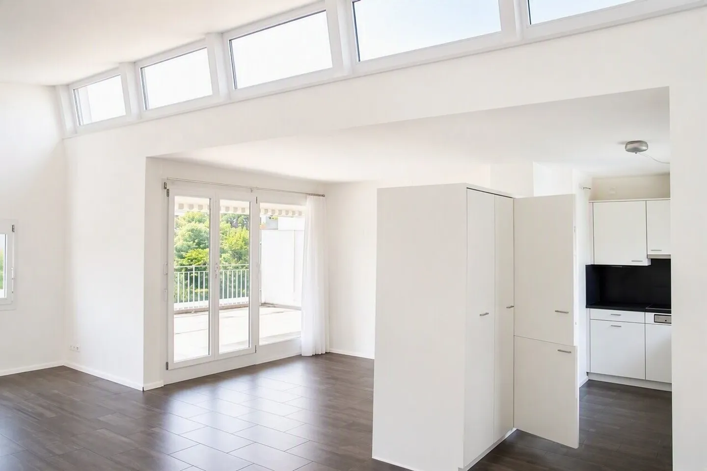 Stilvolle, moderne 6 ½-Zimmer-Maisonettewohnung, 143m2 - Foto 2 von 7