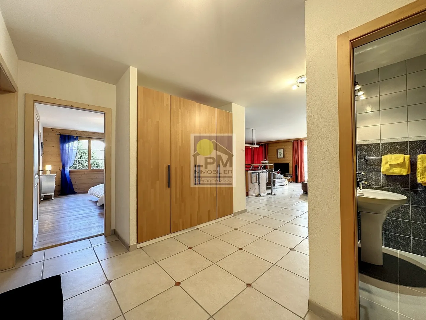 Appartement de Luxe avec Vue Époustouflante - Photo 13 sur 16