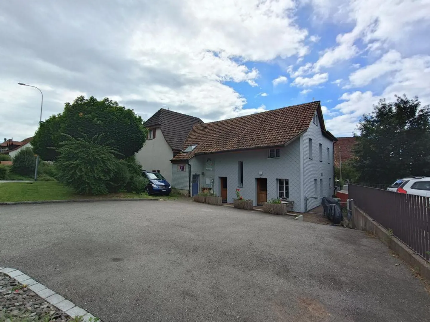 CENTRAL | SPACIOUS | COZY - Photo 1 of 12