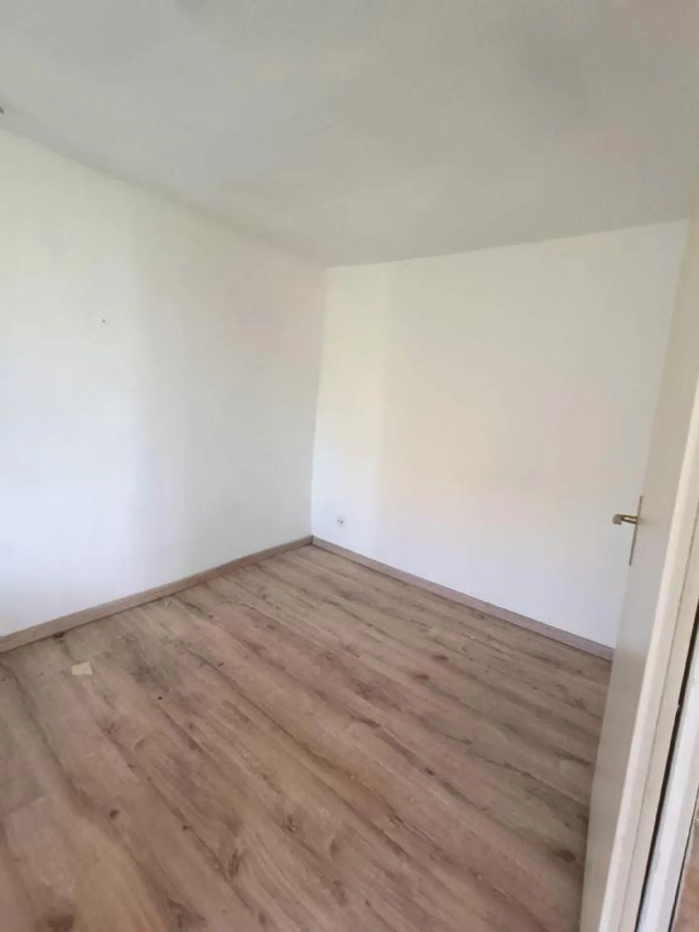 CENTRAL | SPACIOUS | COZY - Photo 9 of 12