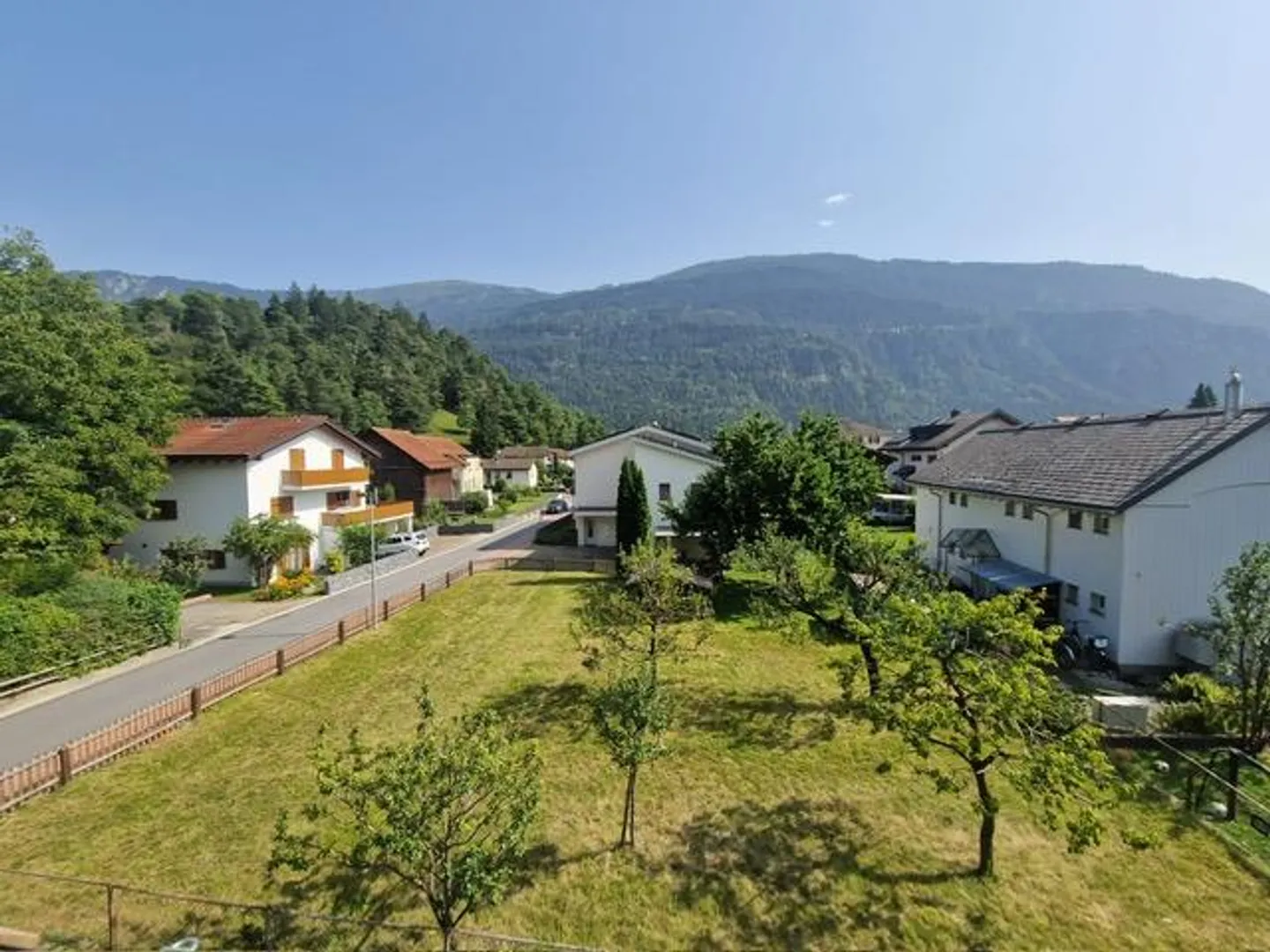 Gemütliche 4- Zimmerdachwohnung in Vierfamilienhaus - Foto 2 von 5
