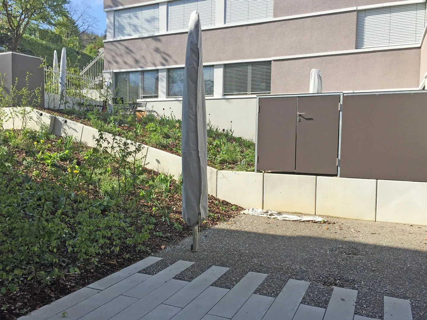 Charming Family Home in Green Area - Photo 8 of 8