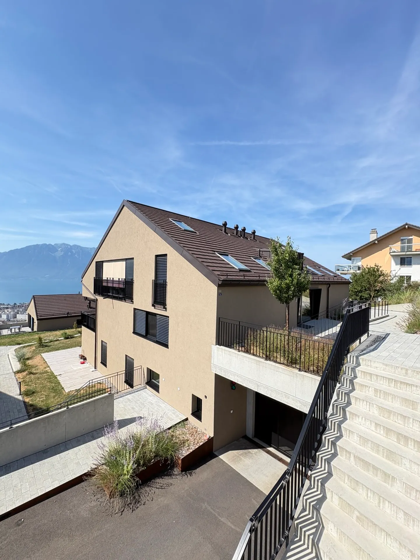Modern Apartment with Lake View - Photo 1 of 13