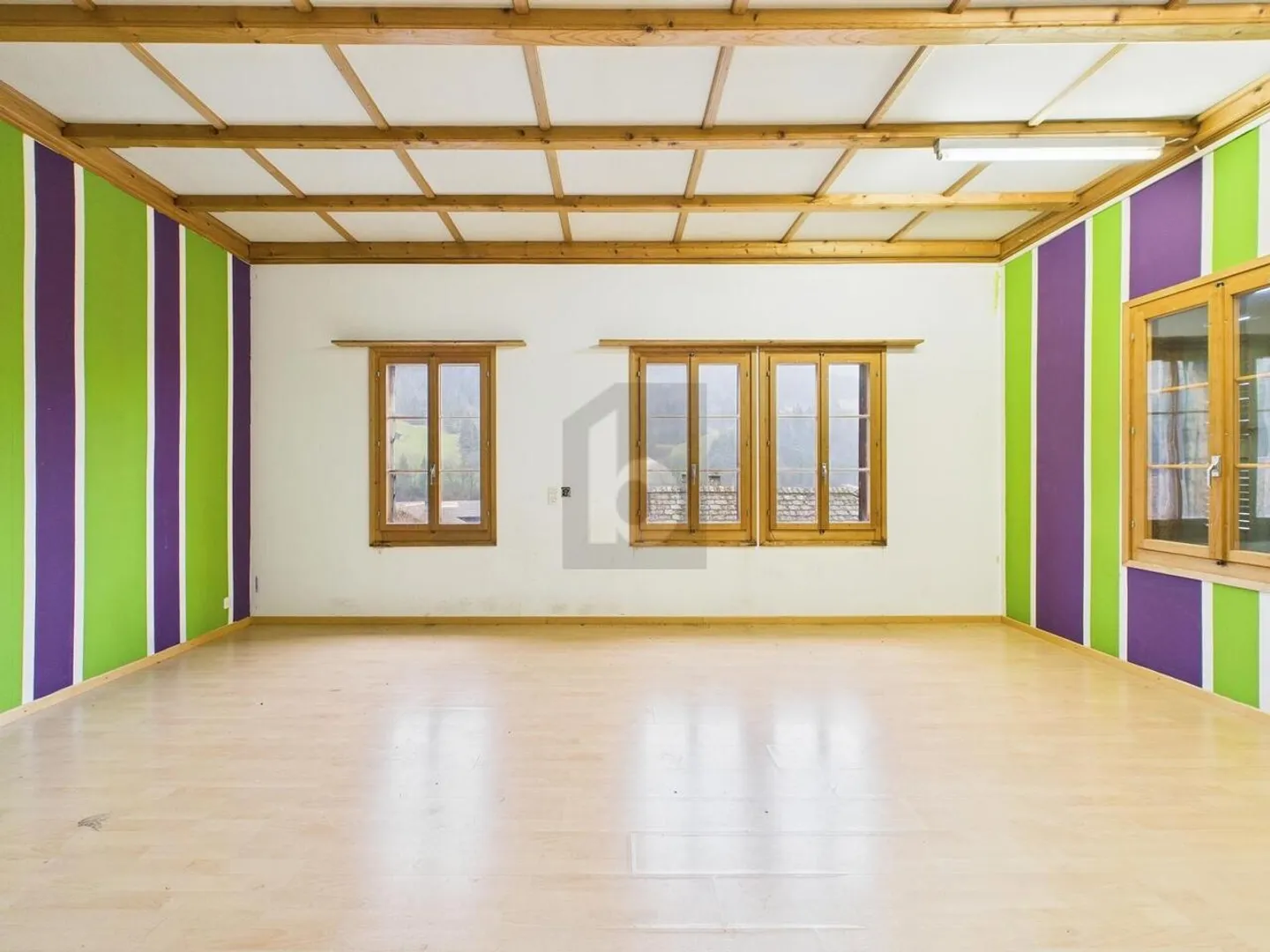 Versatile Commercial Space - Photo 5 of 6