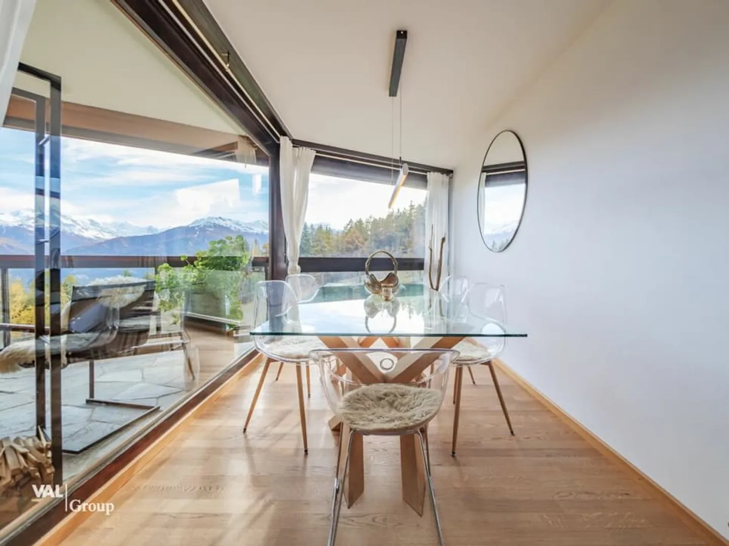 Stunning duplex in Crans-Montana - Photo 5 of 13