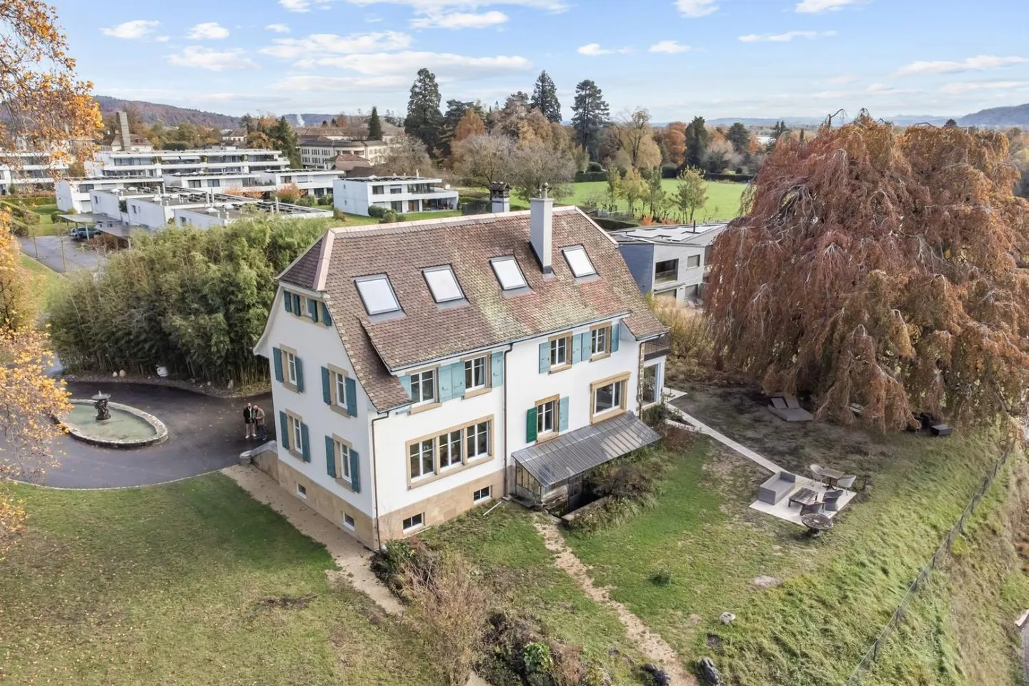 Exclusive property on the shores of Lake Neuchâtel! - Photo 3 of 13