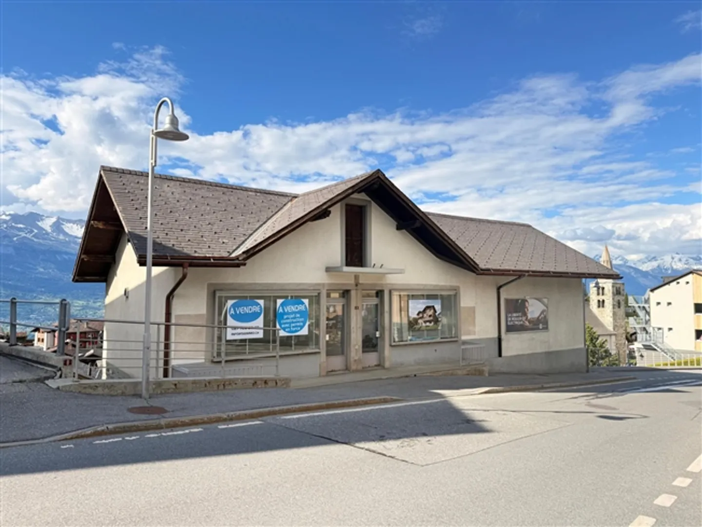 Nuovo progetto con permesso di costruzione? 3 appartamenti con 3,5 stanze a Nax - Foto 3 di 8