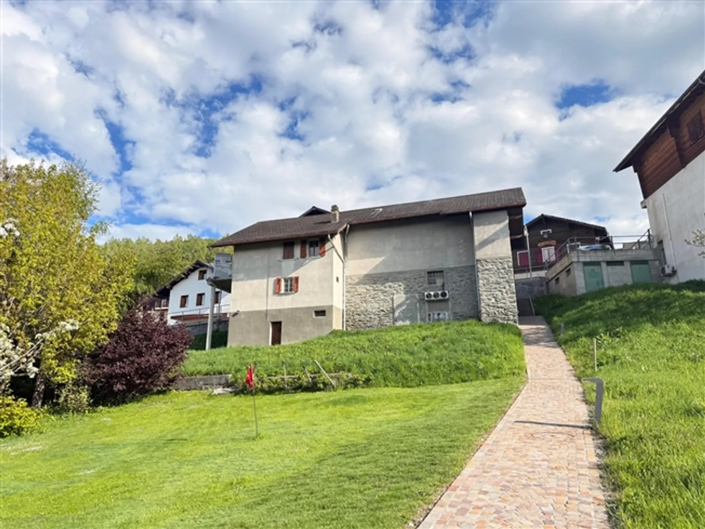 Nuovo progetto con permesso di costruzione? 3 appartamenti con 3,5 stanze a Nax - Foto 4 di 8