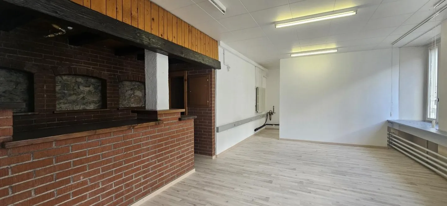 Espace commercial à La Chaux-de-Fonds - Photo 2 sur 8