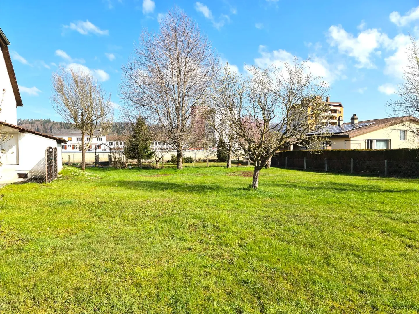 Grande casa con un magnifico lotto edificabile di circa 1.550 m² idealmente - Foto 13 di 29