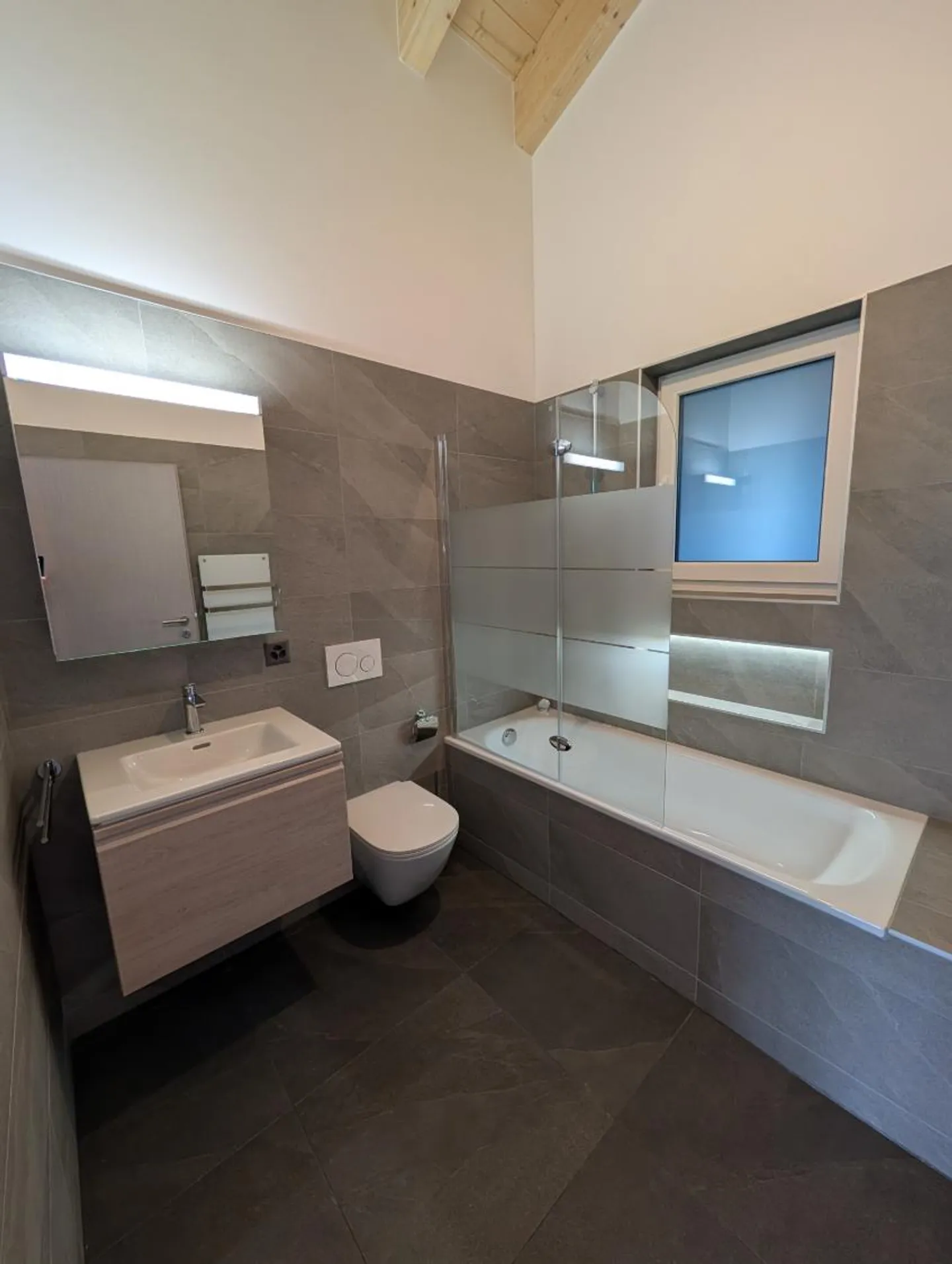 Penthouse 3.5 rooms - Photo 6 of 8