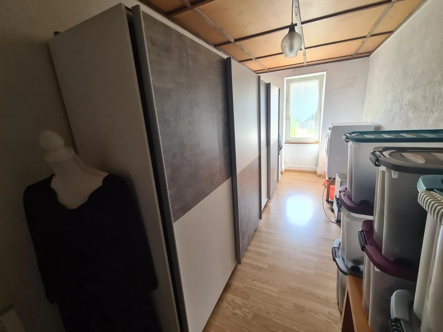 Grande casa con un magnifico lotto edificabile di circa 1.550 m² idealmente - Foto 18 di 29