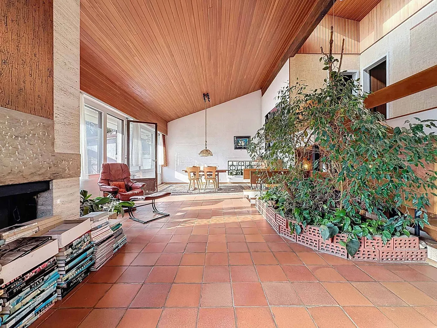 A villa to renovate in a green oasis - Photo 7 of 13