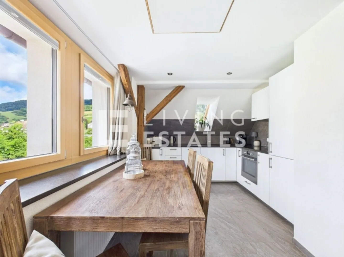 «EIN LIEBEVOLLES SCHMUCKSTÜCK FÜR 3 GENERATIONEN» - Foto 15 von 20