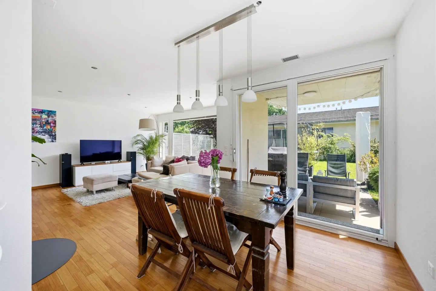 Semi-Detached House 5.5 Rooms - Photo 8 of 13