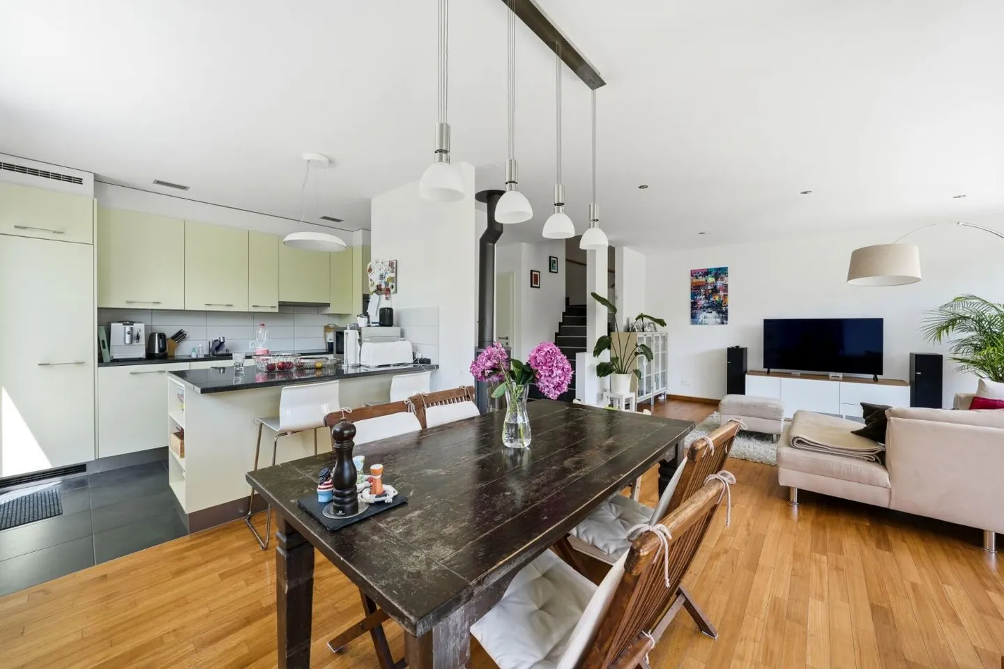 Semi-Detached House 5.5 Rooms - Photo 9 of 13