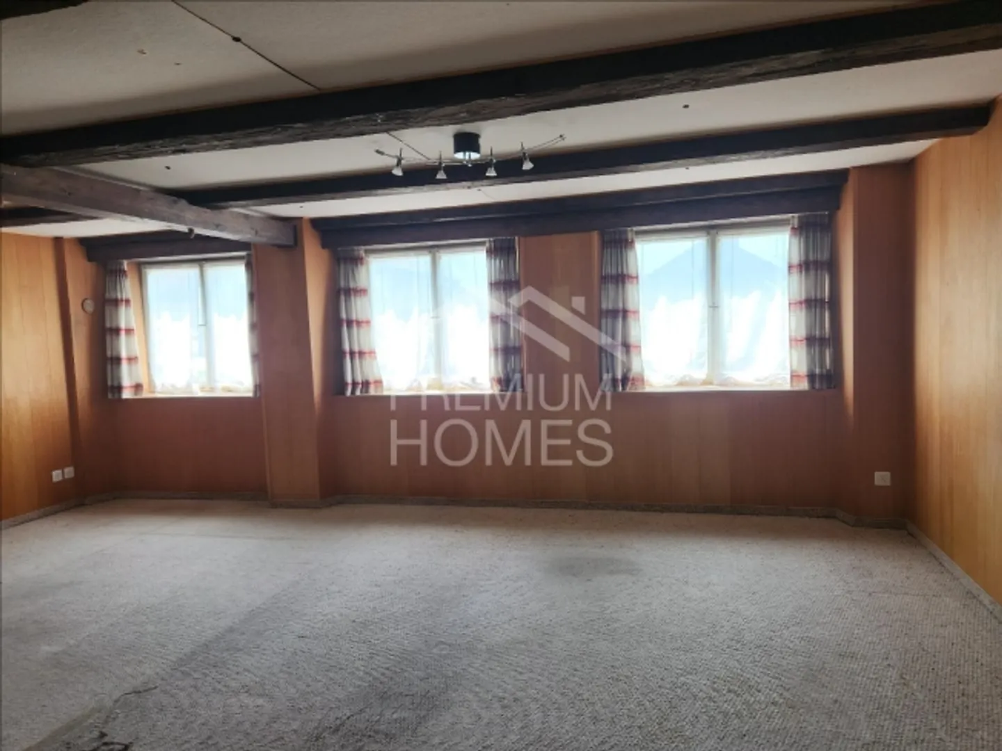 Renovation case for creative minds - Photo 4 of 4