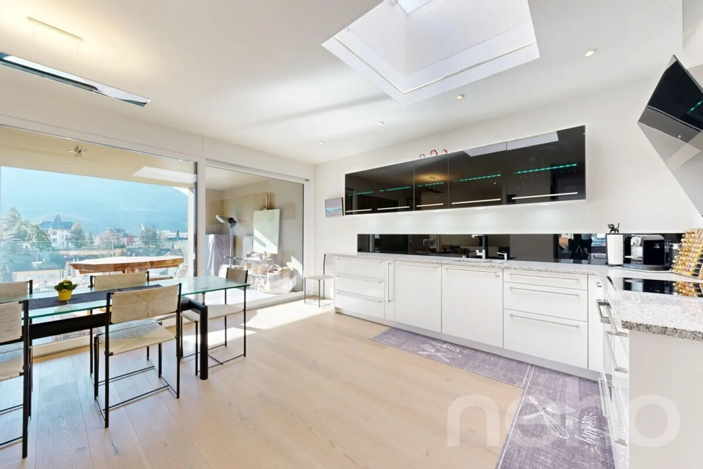 Stupendo attico 3.5 locali con vista panoramica a Sierre - Foto 4 di 12