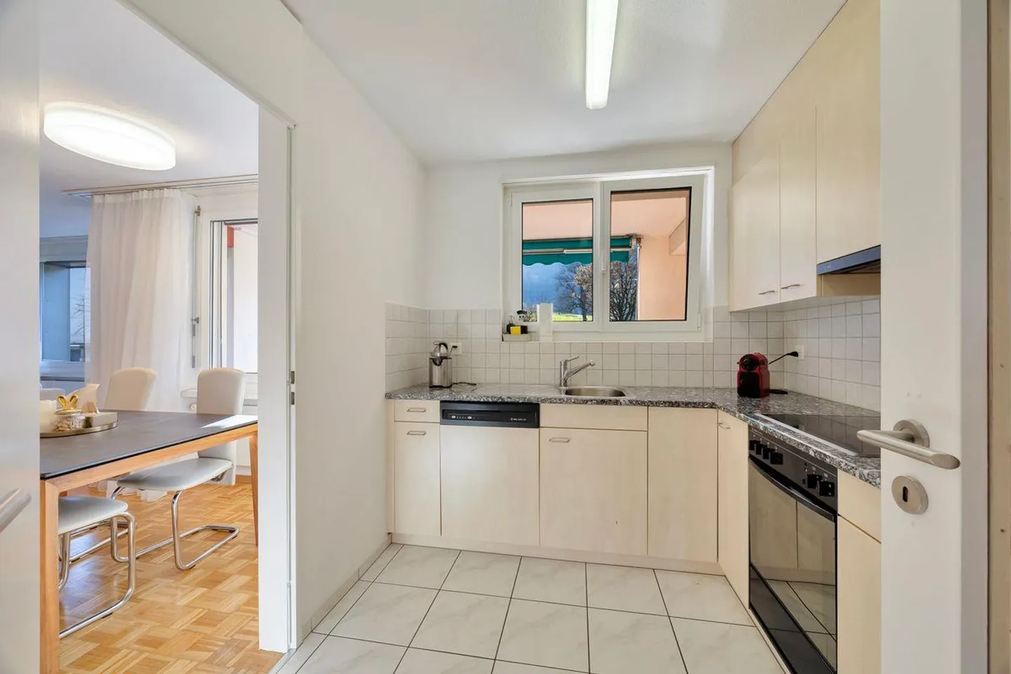 Appartement confortable de 4,5 pièces à vendre à Schübelbach - Photo 5 sur 8