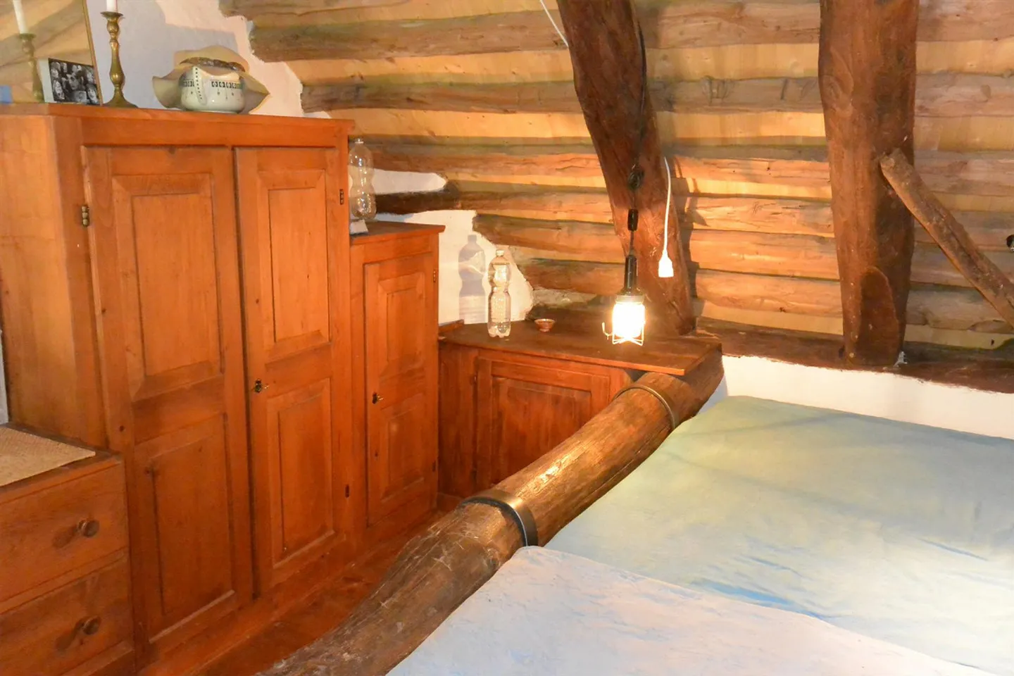 Rustic Cottage with Atelier - Photo 7 of 18