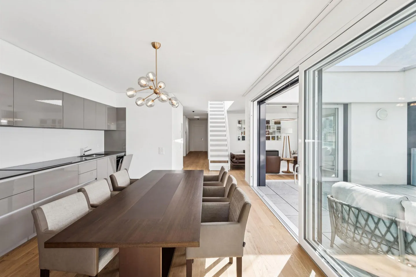 In the heart of Paradiso, 3.5-room penthouse with terrace and roof garden - Photo 5 of 11