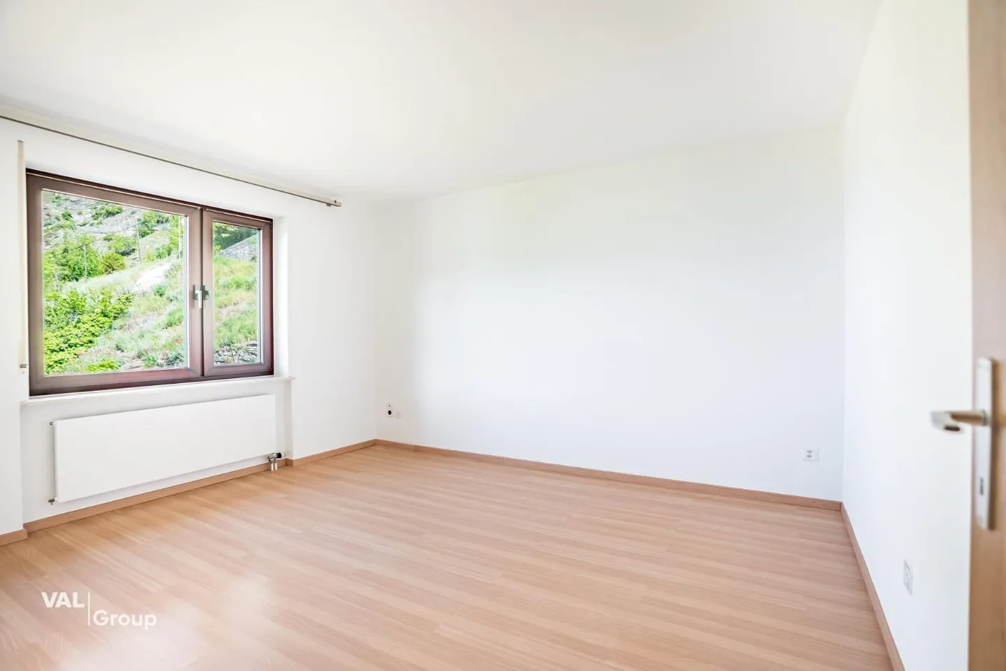 Exclusive Apartment with Stunning Views - Photo 10 of 13