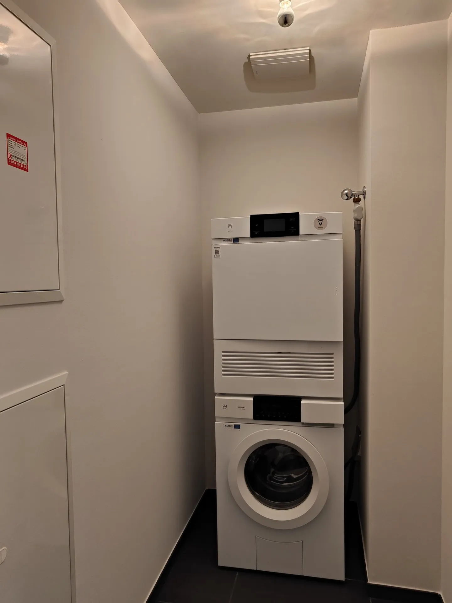 Modern apartment with garden seating area - Photo 9 of 11