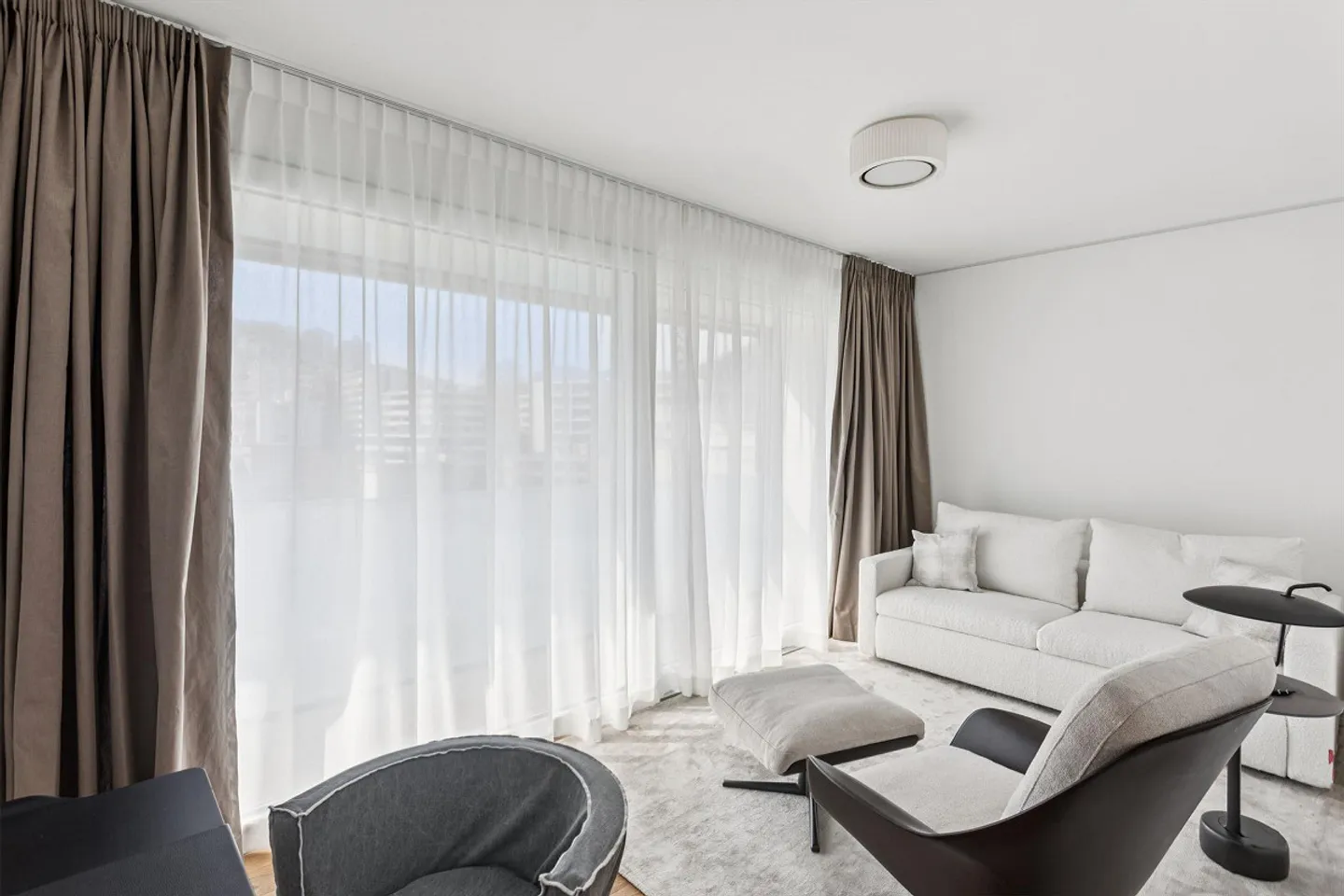 In the heart of Paradiso, 3.5-room penthouse with terrace and roof garden - Photo 7 of 11