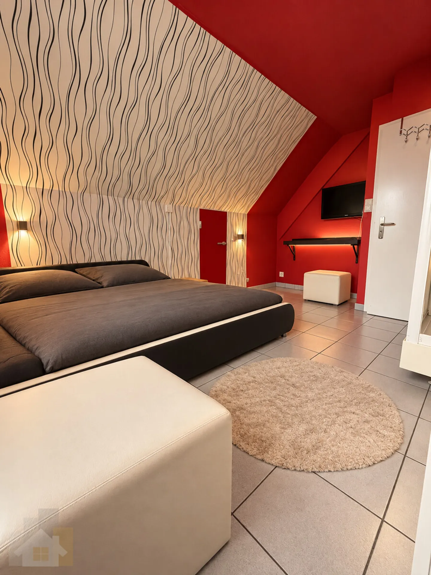 Bar de contact attrayante avec 6 chambres propriété avec reprise de mobilier - Photo 25 sur 25