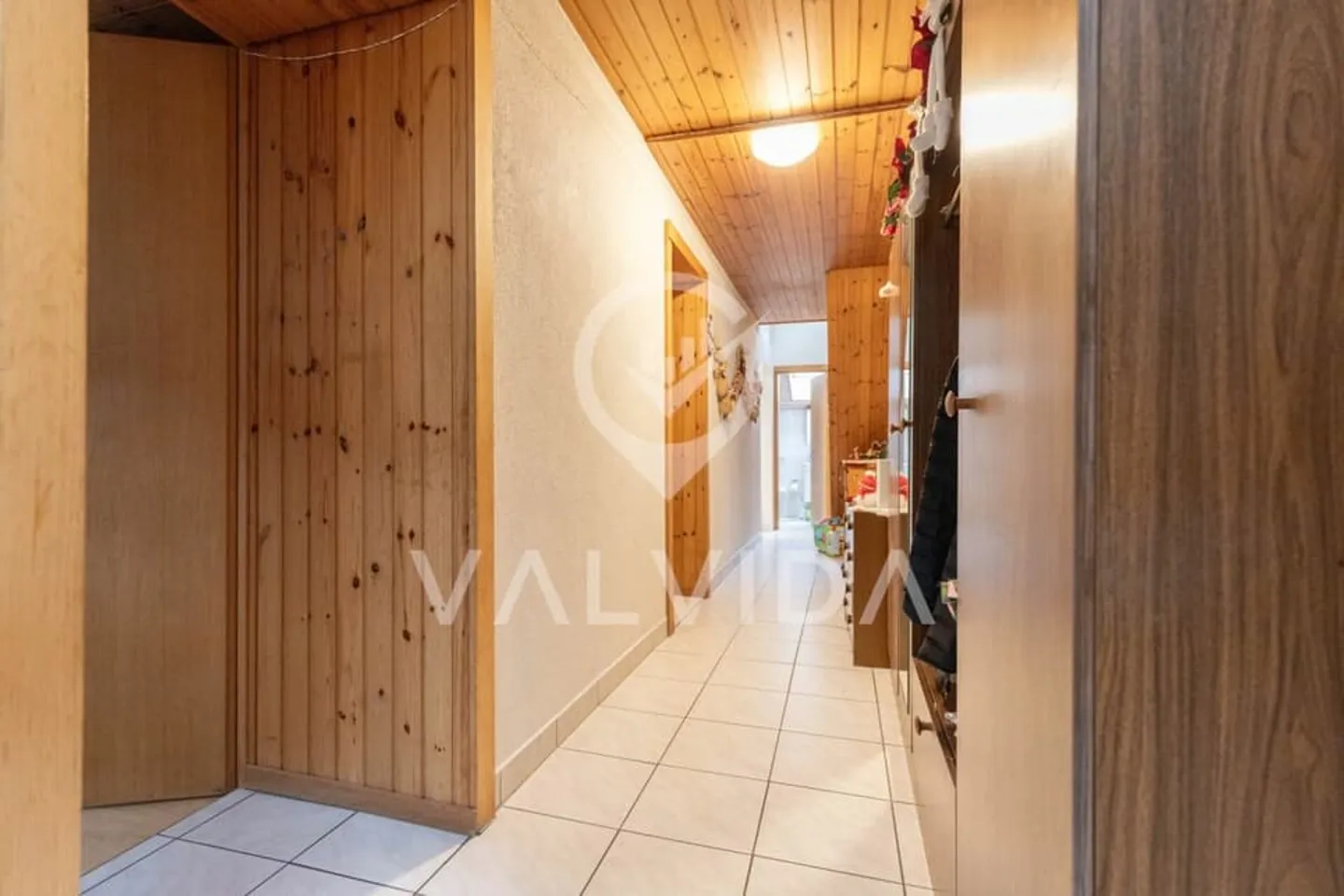 Attractive 4.5-room penthouse in a central location - Photo 10 of 13