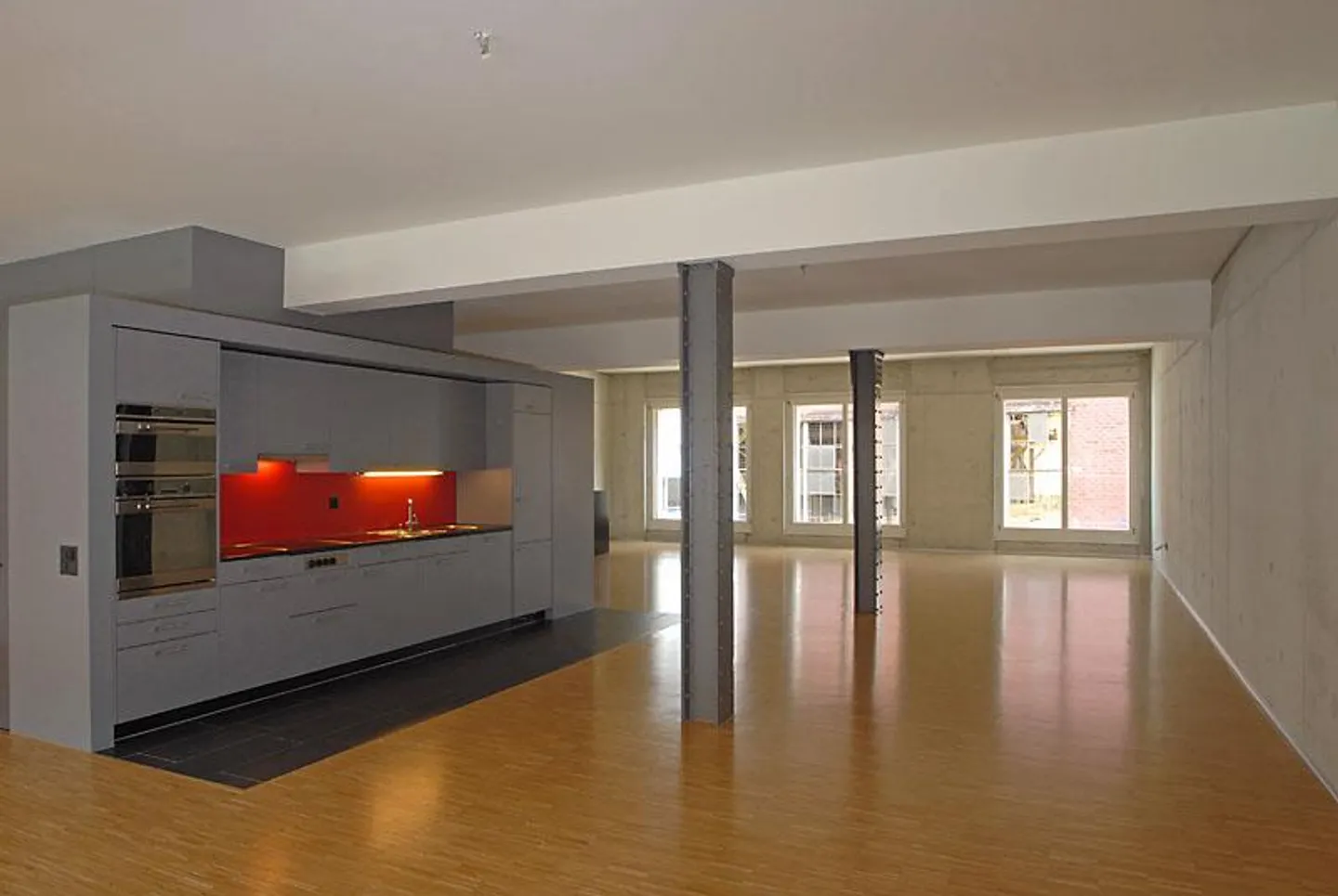 Loft - La manière moderne de vivre LOUER SANS CAUTION - Photo 2 sur 4