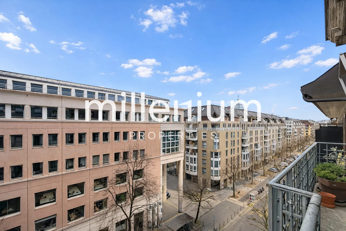 Beautiful architect-designed apartment in the heart of the Bains district - Photo 1 of 10