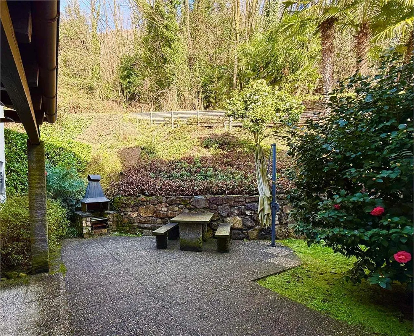 Appartement de 2,5 pièces, meublé, avec jardin et balcon à Morcote - Photo 3 sur 13