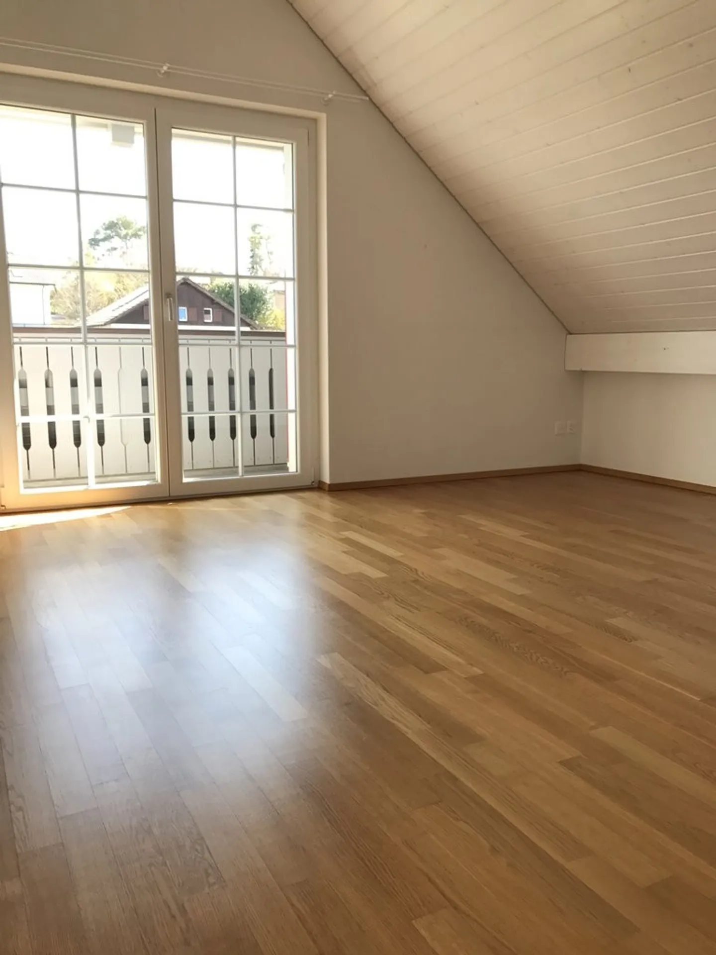 Grosszügige und helle 3.5 Zimmer-Wohnung zu vermieten - Foto 6 von 8