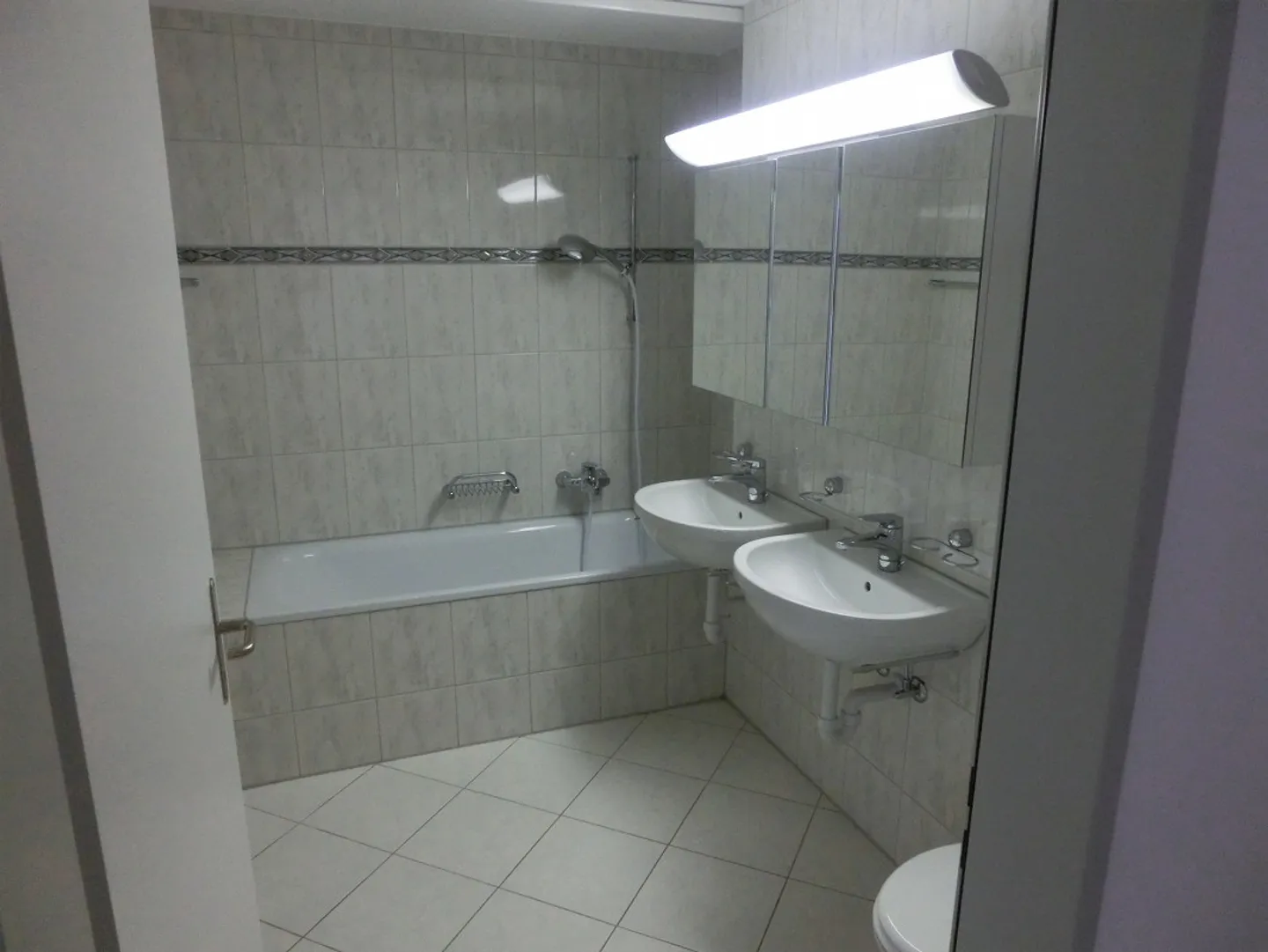 Beautiful 3.5 Room Apartment in Kaltenbach, Near Stein am Rhein - Photo 3 of 7