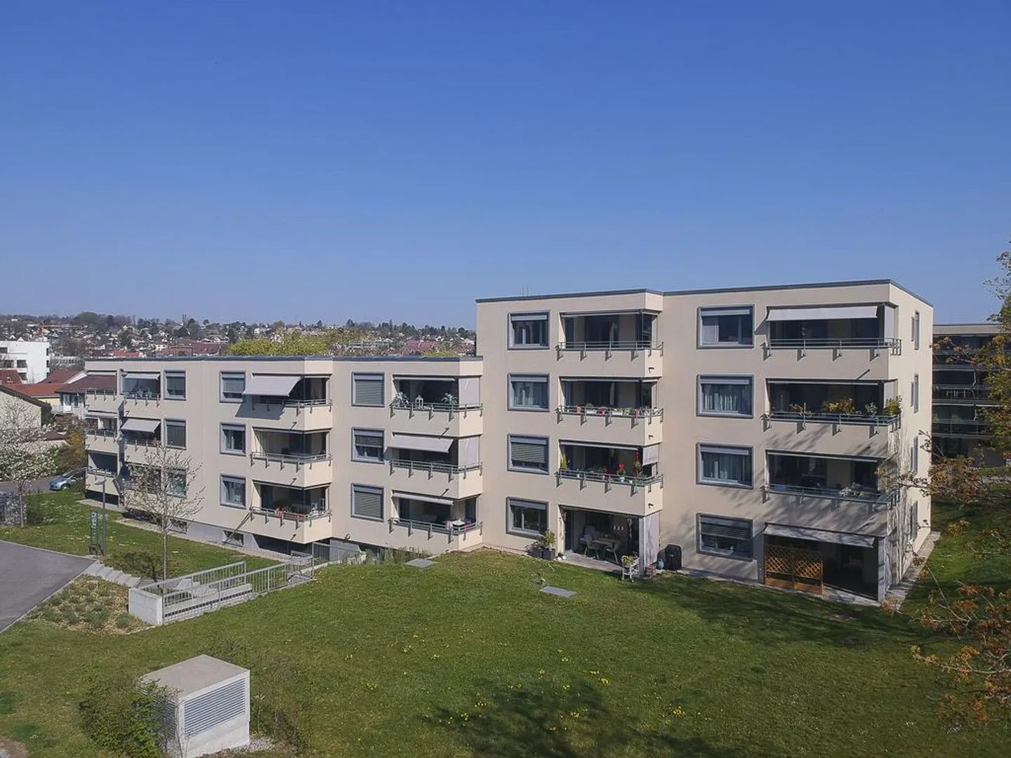 Vivere in un tranquillo quartiere residenziale - Foto 1 di 8