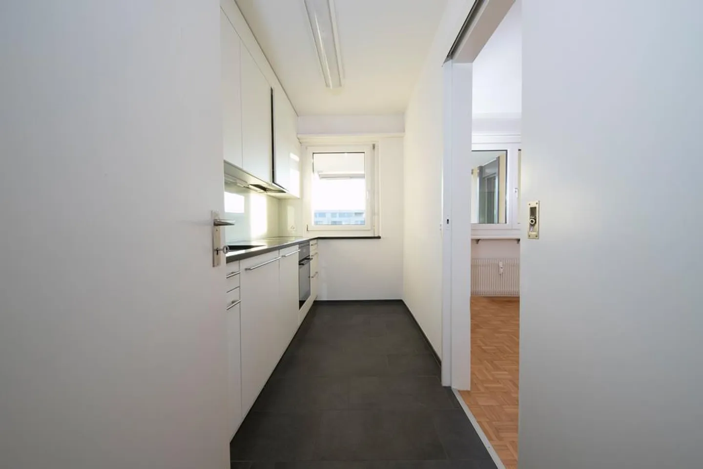 Vivere in un tranquillo quartiere residenziale - Foto 2 di 8