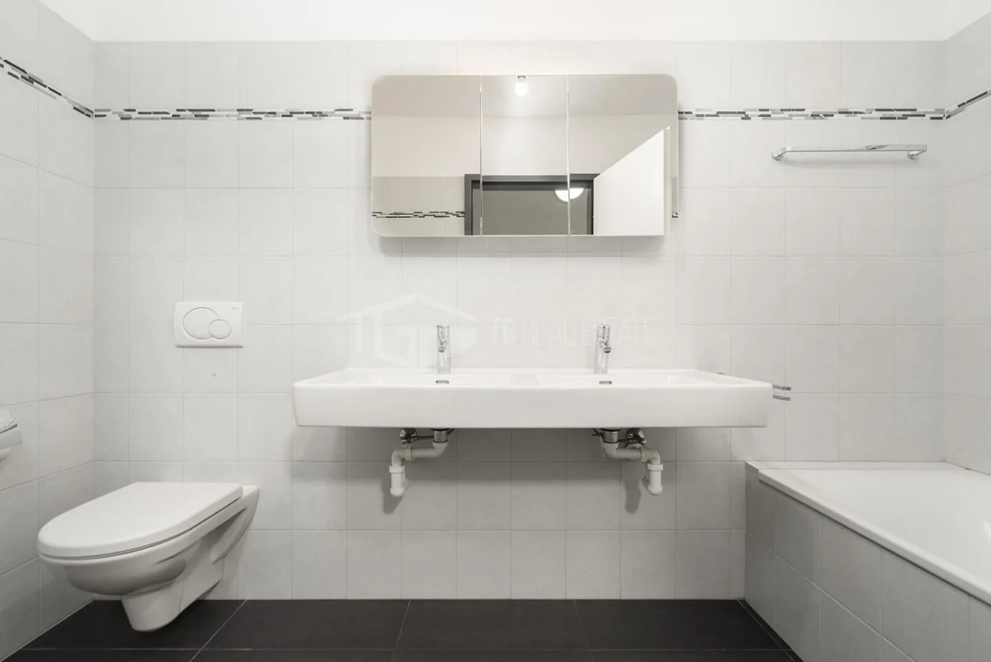 Appartement sous les combles avec 4.5 pièces. Idéal pour les familles - Photo 2 sur 10