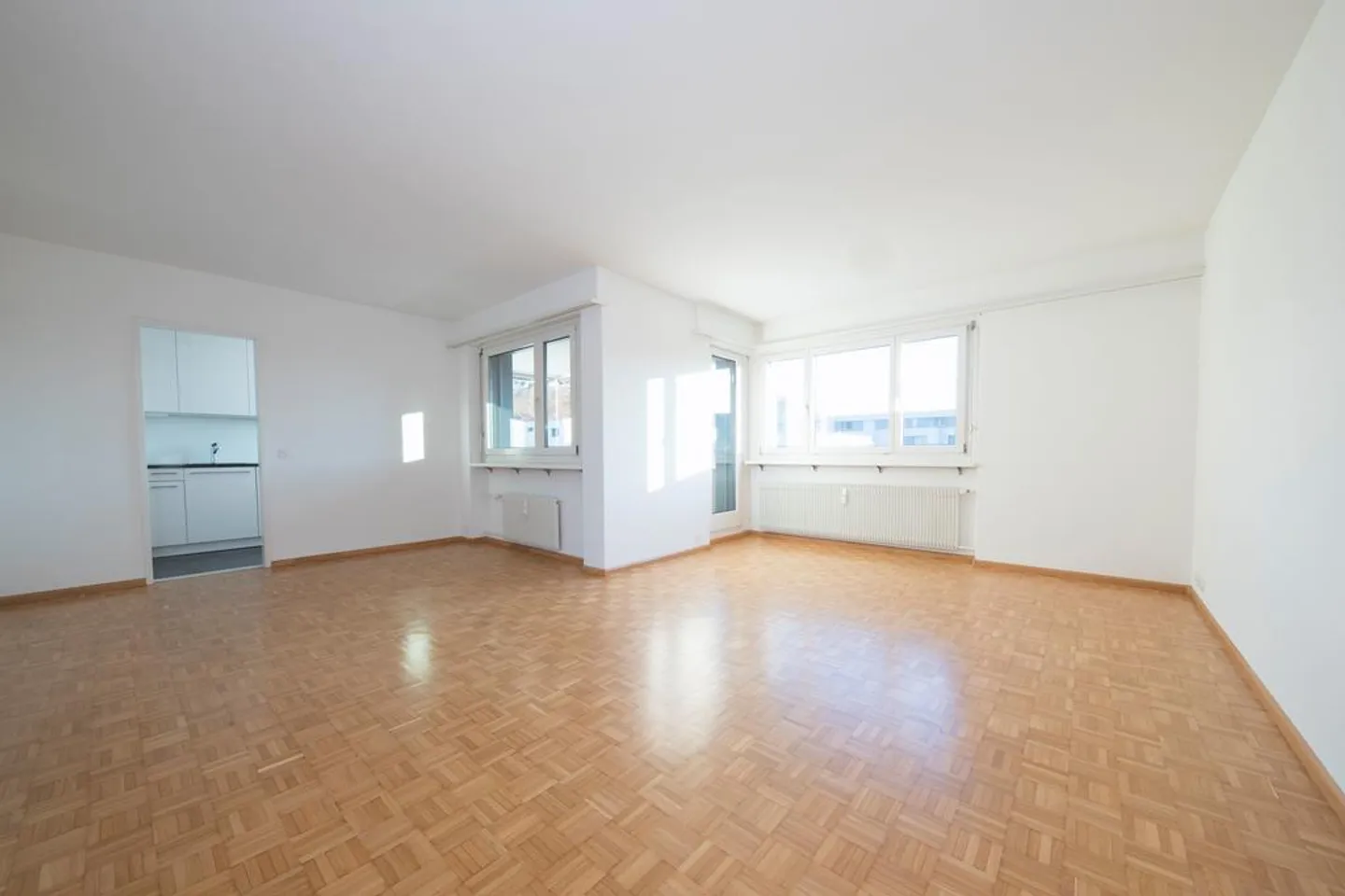 Vivere in un tranquillo quartiere residenziale - Foto 4 di 8