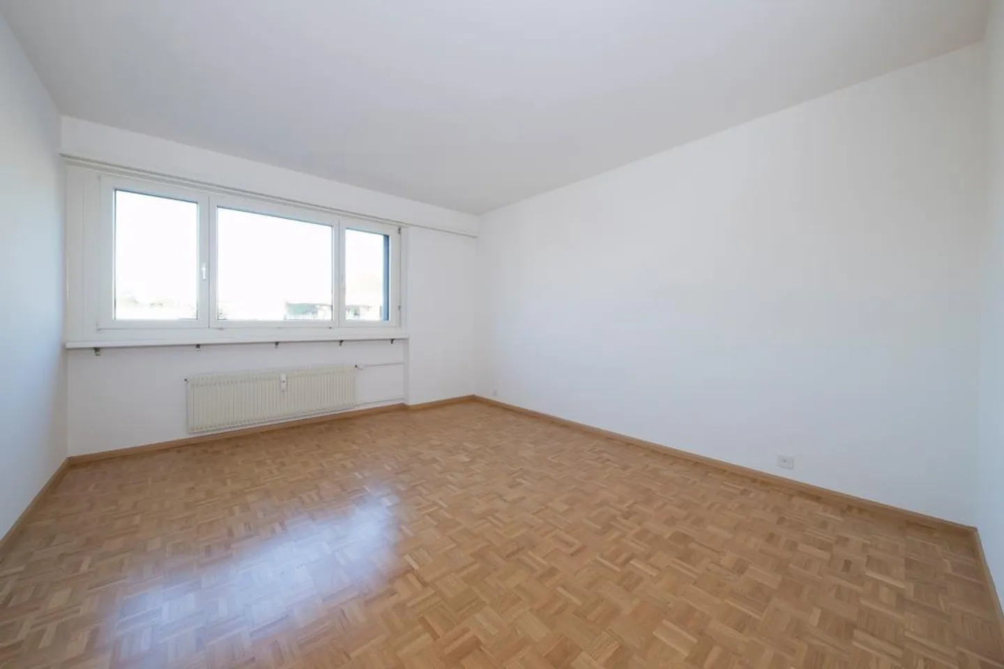 Vivere in un tranquillo quartiere residenziale - Foto 6 di 8