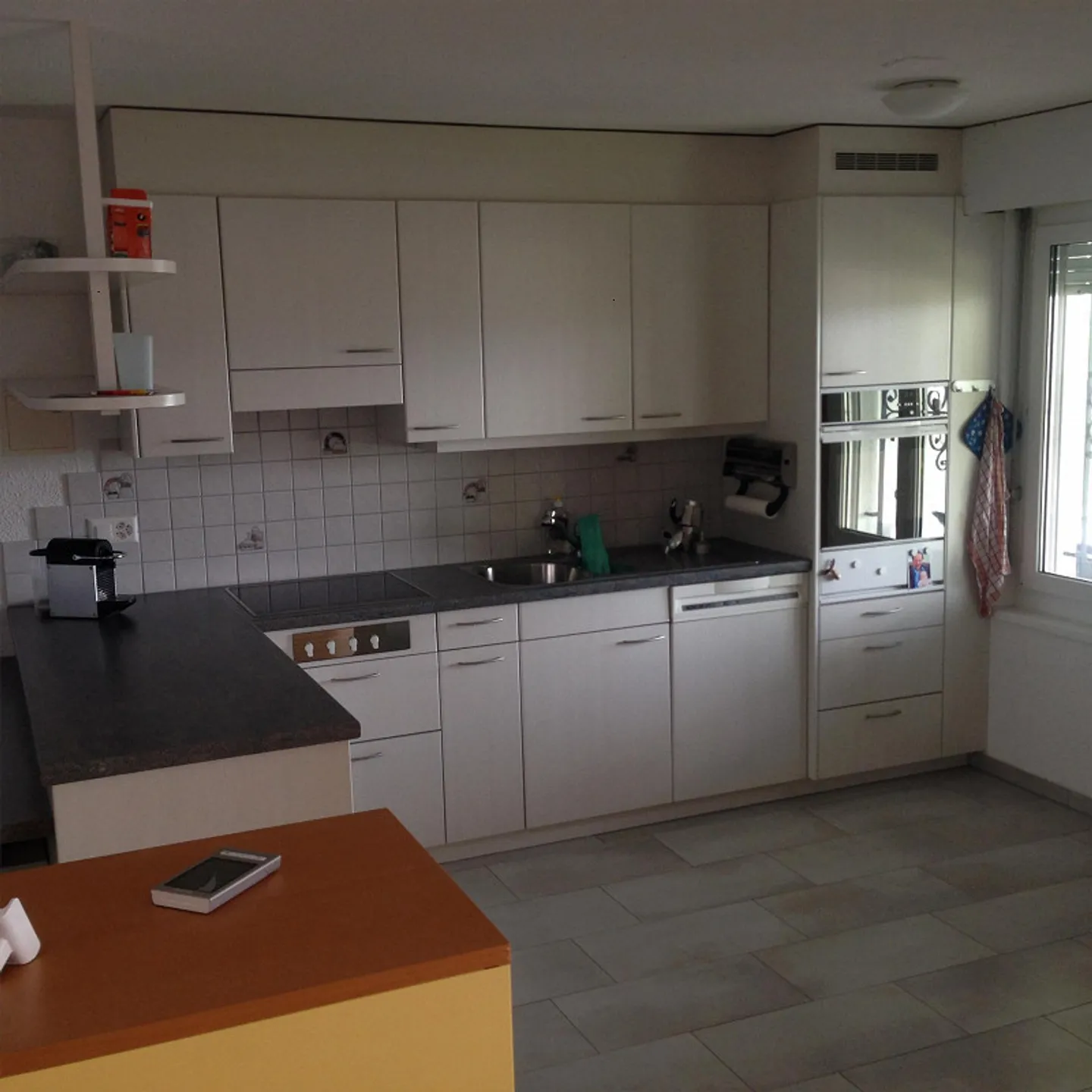 2.5 Room Apartment - Photo 3 of 7