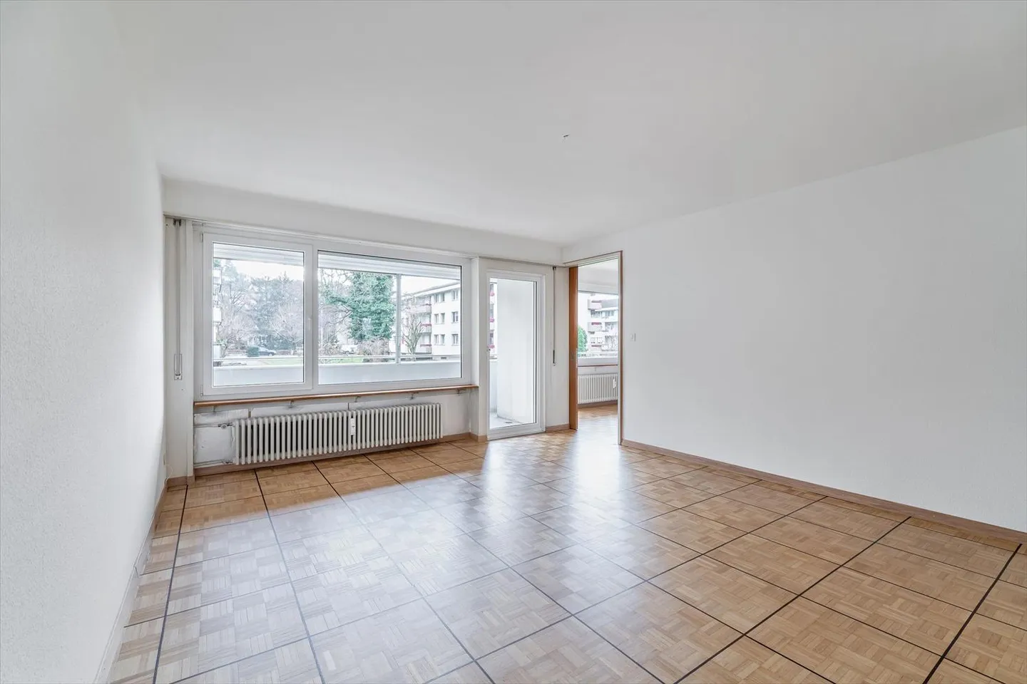 An ruhiger Lage im Grünen - Foto 3 von 10