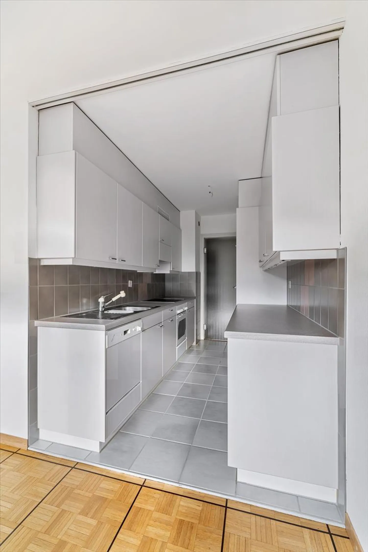 An ruhiger Lage im Grünen - Foto 4 von 10