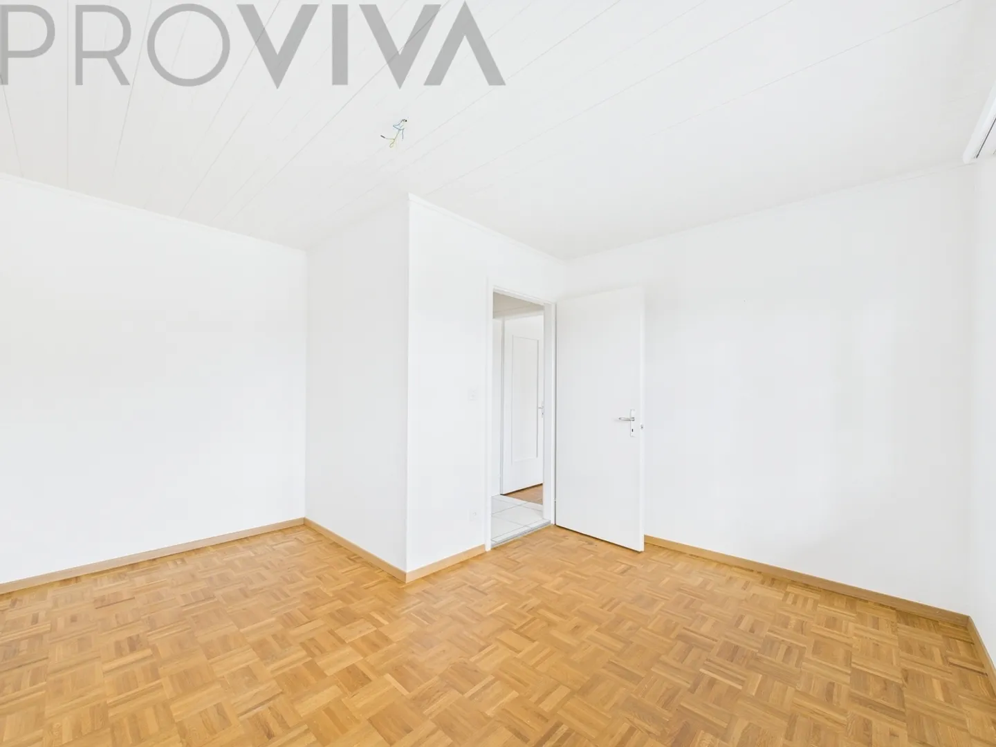 Rural, cozy and with a large garden - Photo 5 of 9