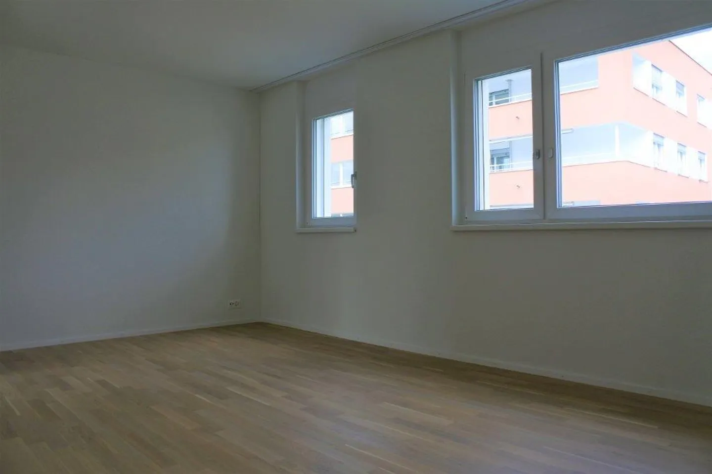 Bellissimo appartamento luminoso di 3,5 stanze a Oberentfelden! - Foto 4 di 6