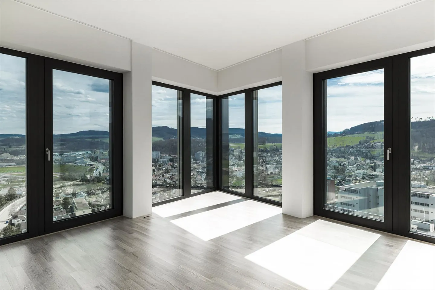 Living in the Ceres Tower! - Photo 6 of 6